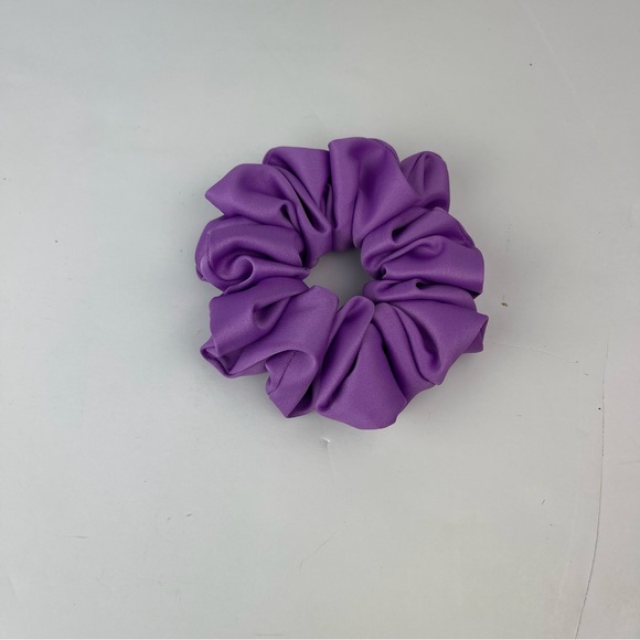 Set of 3 Handmade Satin Scrunchie - Picture 4 of 5